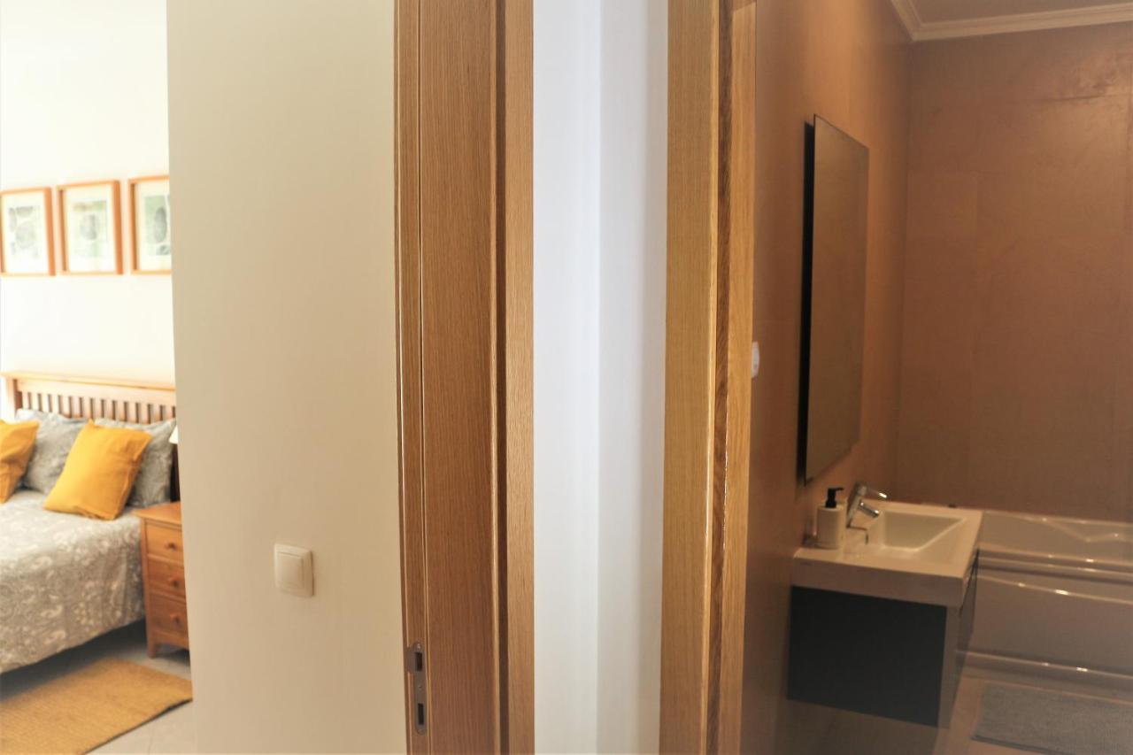 Lovely Apartment In Carvoeiro By The Beach Kültér fotó