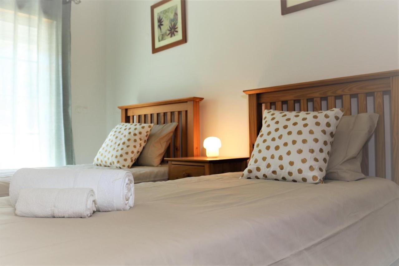Lovely Apartment In Carvoeiro By The Beach Kültér fotó