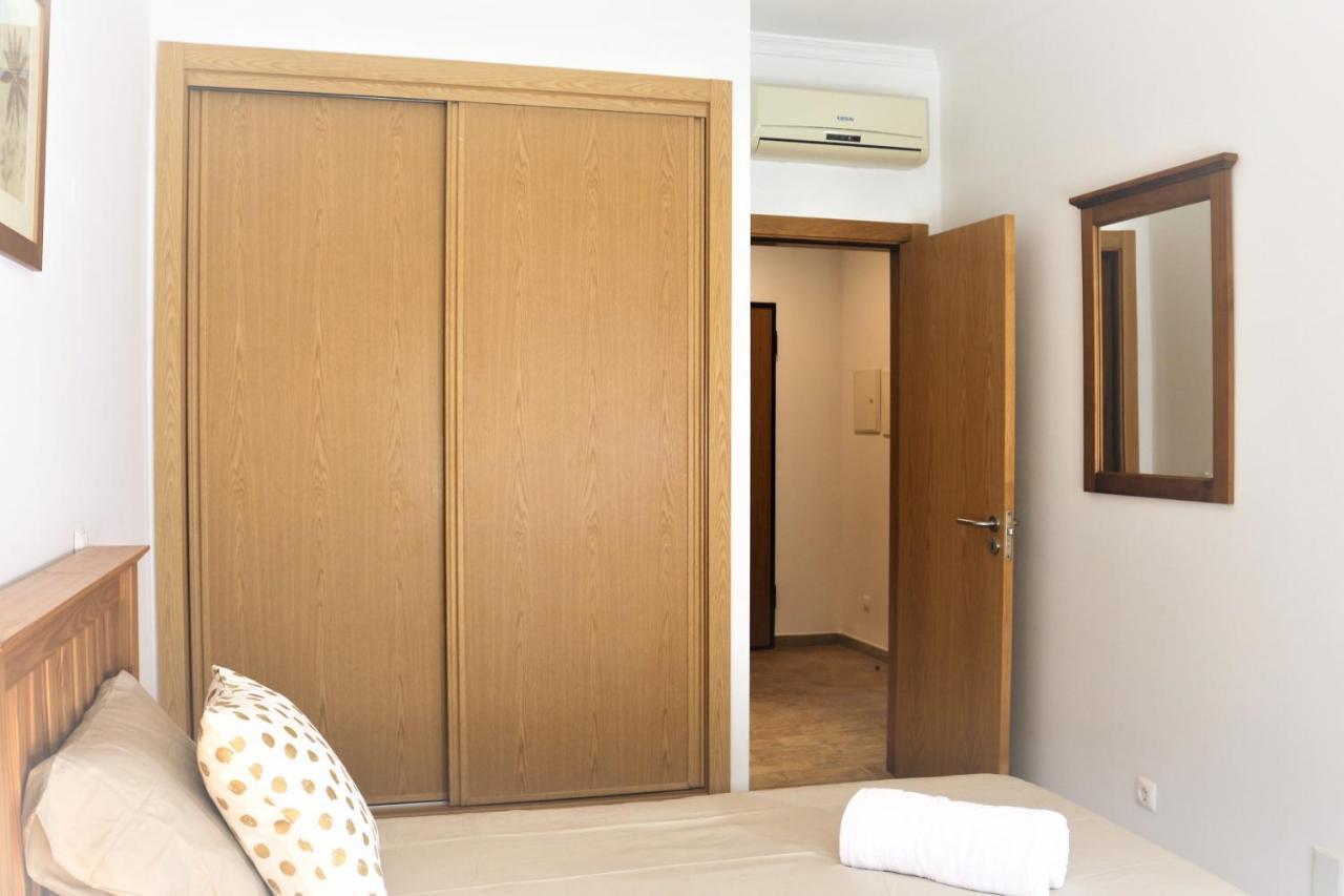 Lovely Apartment In Carvoeiro By The Beach Kültér fotó