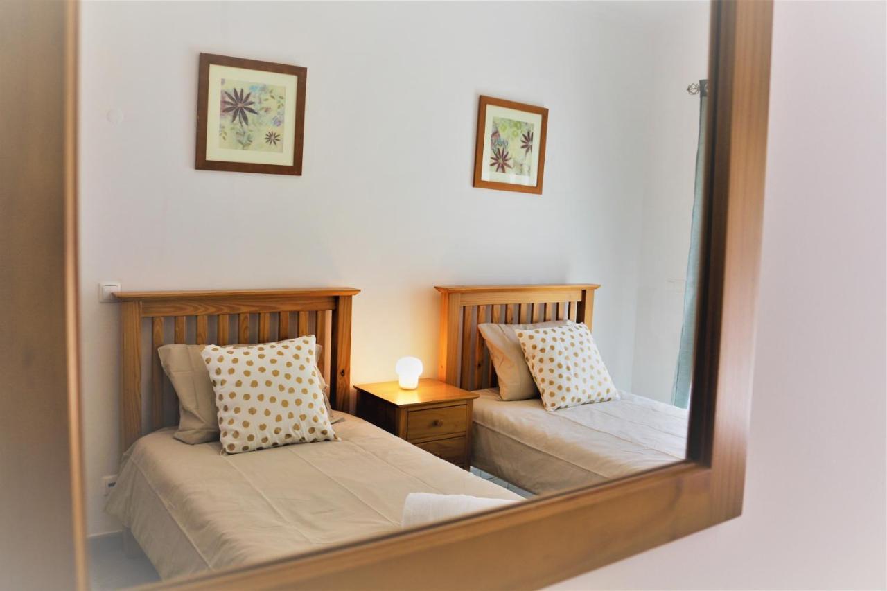 Lovely Apartment In Carvoeiro By The Beach Kültér fotó