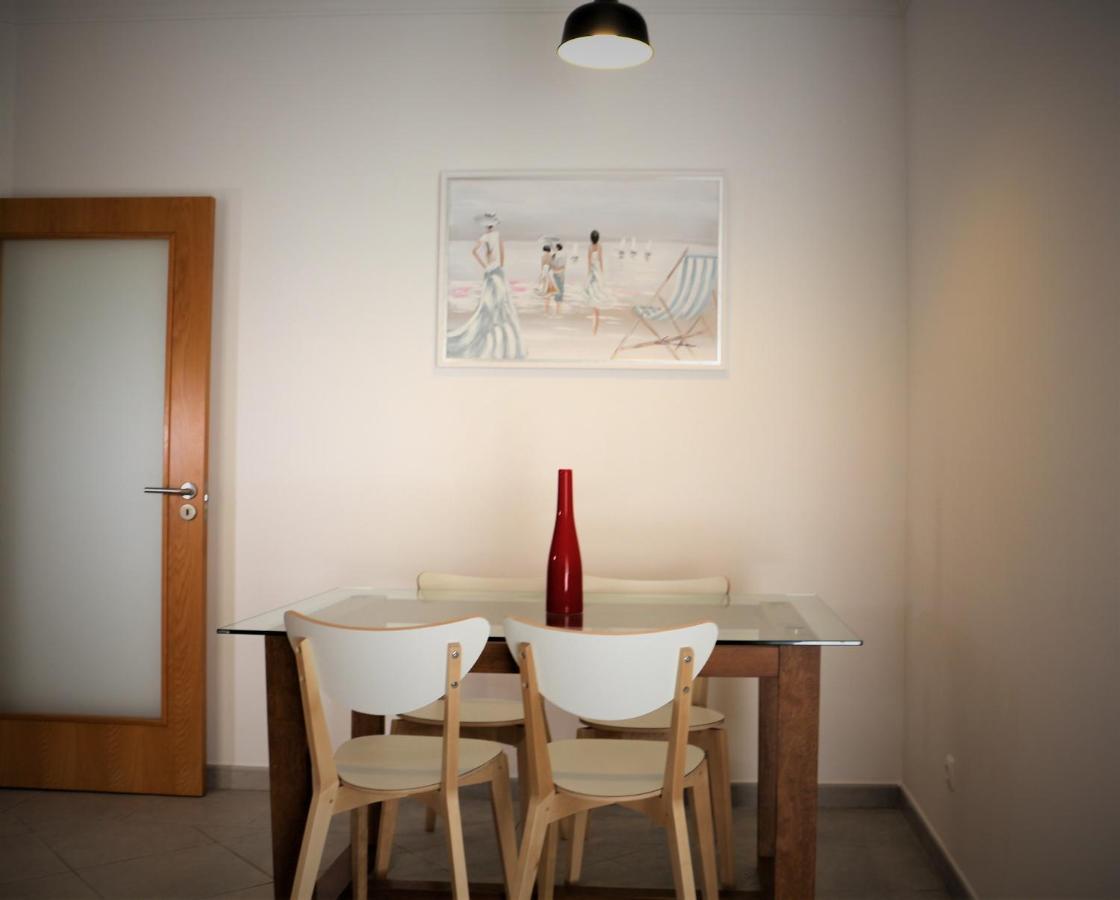 Lovely Apartment In Carvoeiro By The Beach Kültér fotó