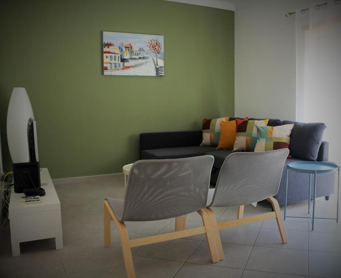 Lovely Apartment In Carvoeiro By The Beach Kültér fotó